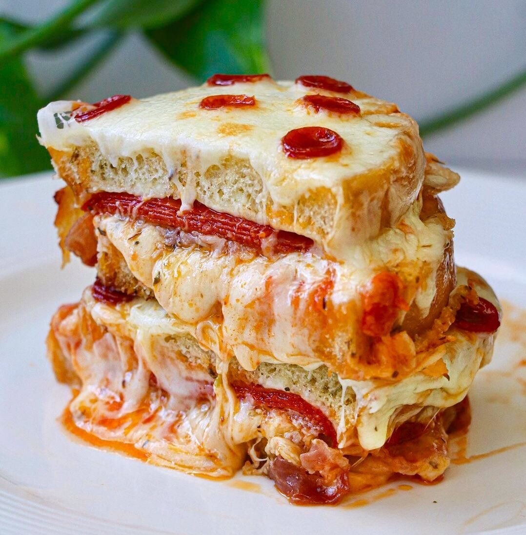 pizza grilled cheese 01.jpg